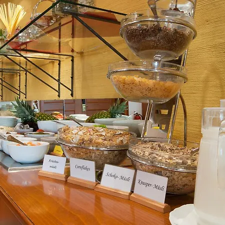 Deutsches Haus 3* Митвайда