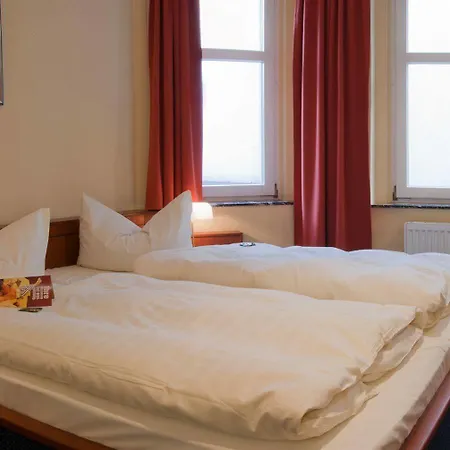 Deutsches Haus 3*