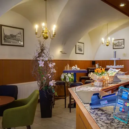 Deutsches Haus 3* 미트와이다