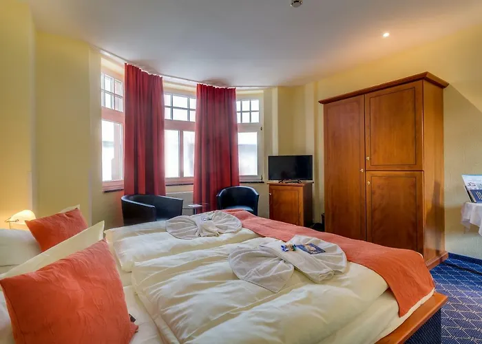 Deutsches Haus Отель Митвайда